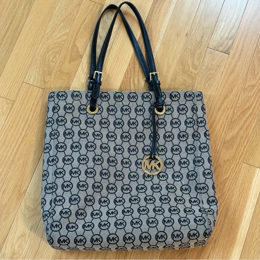 Michael Kors Monogram Tan and Black large Magnet Closure Tote 14”x14.5”